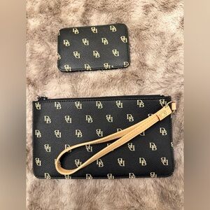 Dooney & Bourke Black and Tan Signature Monogram Logo Wristlet with Cardholder